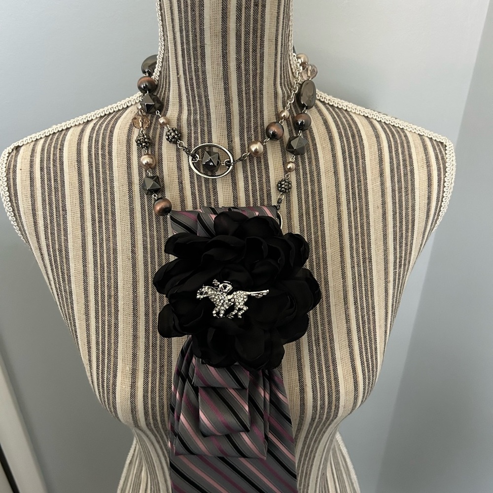 Black and Pink Striped Tie with Flower Brooch - Picture 1 of 1